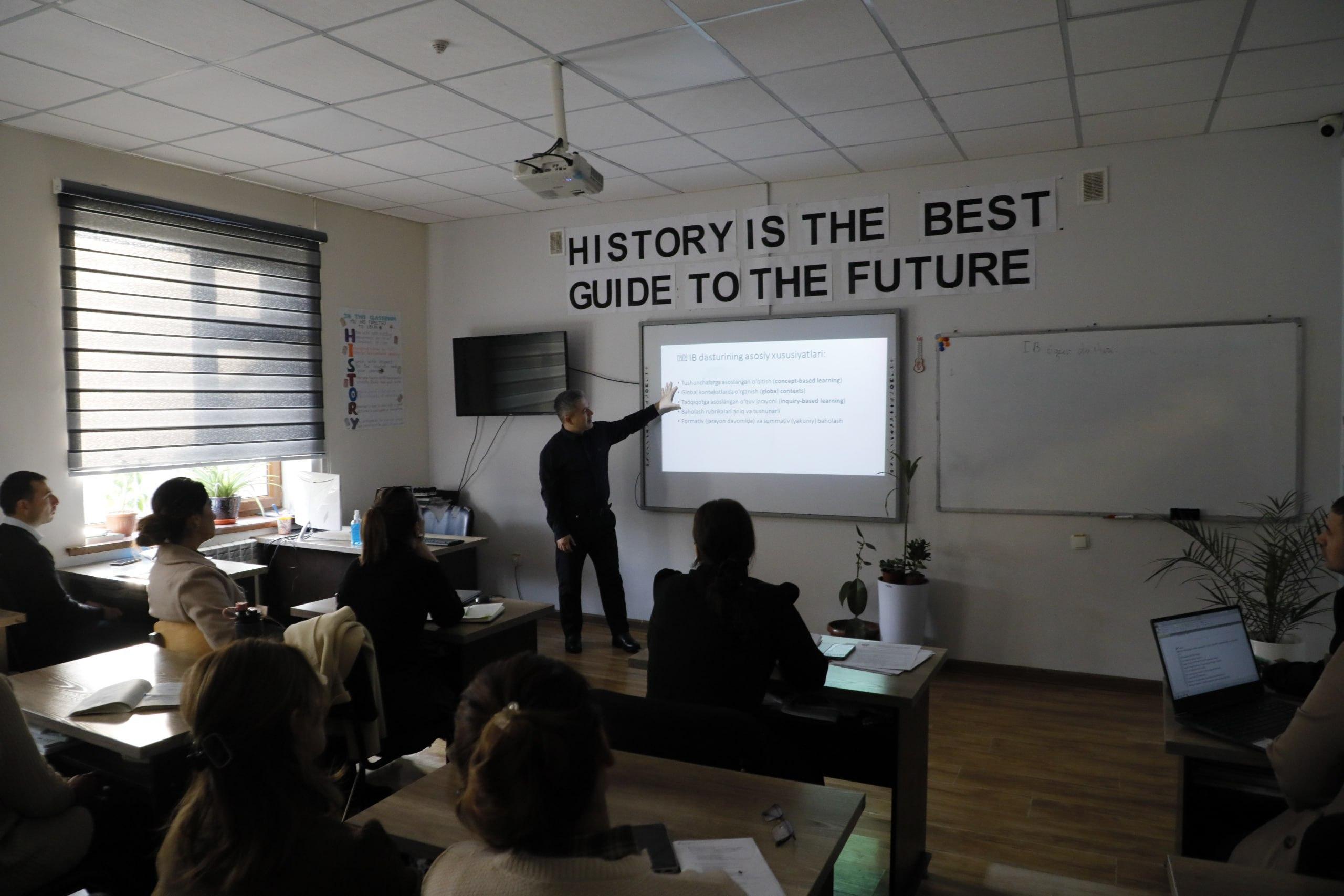 📘 Is’hoqxon Ibrat nomidagi ijod maktabida xalqaro dasturlar bo‘yicha trening!